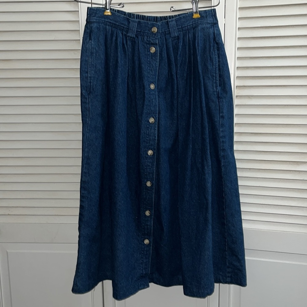 Vintage Denim Maxi skirt with side pockets & Functioning front buttons